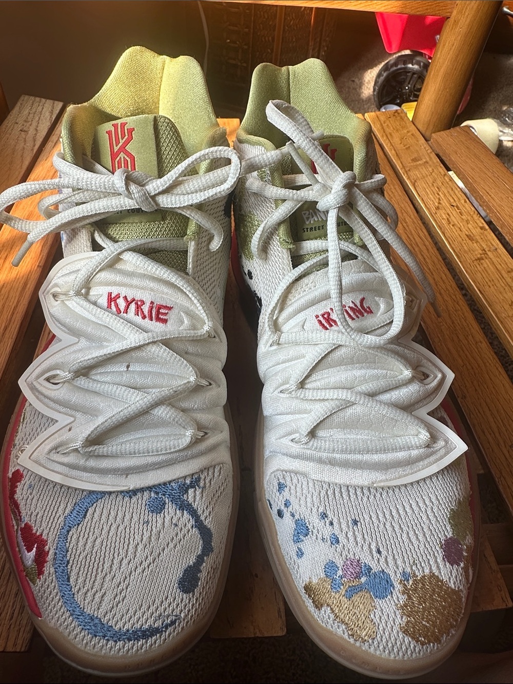 Bandulux Nike Kyrie 5 GS 'Embroidered Splatters' Sz 9